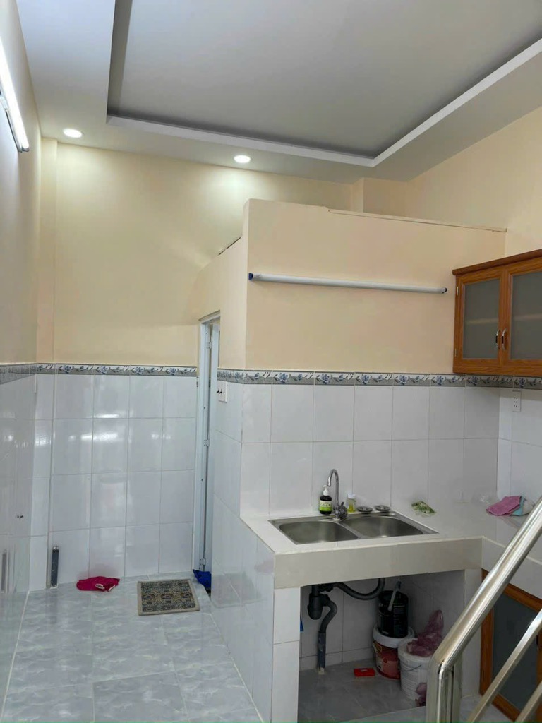 HẺM XE TẢI THÔNG - KỀ BÊN TÂN HOÀ ĐÔNG - BÌNH TRỊ ĐÔNG - NGAY NGÃ TƯ 4 XÃ - 2 TẦNG - 33M2 - 2 PHÒNG - Ảnh 1